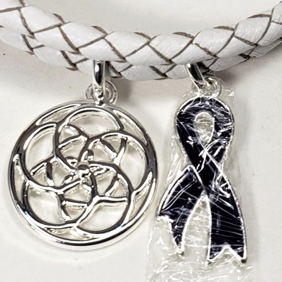 Leather White Braided Bracelet – Silver tone Ribbon & Celtic Knot Style Charms - Picture 4 of 7